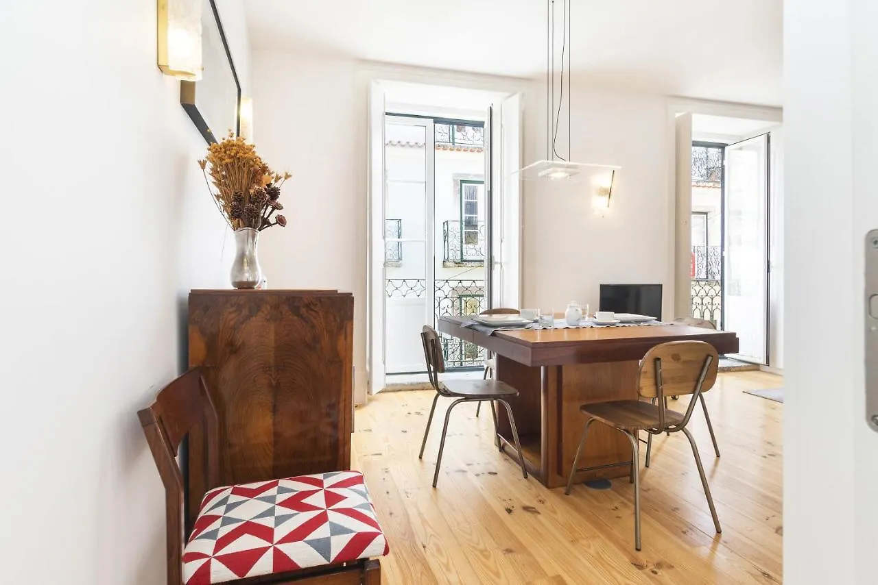 Bica 2 Bed Aircon Ultrafast Net Fully Equipped Daire Lisboa Portekiz